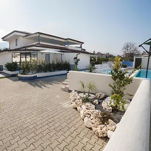 Concettina Aparthotel